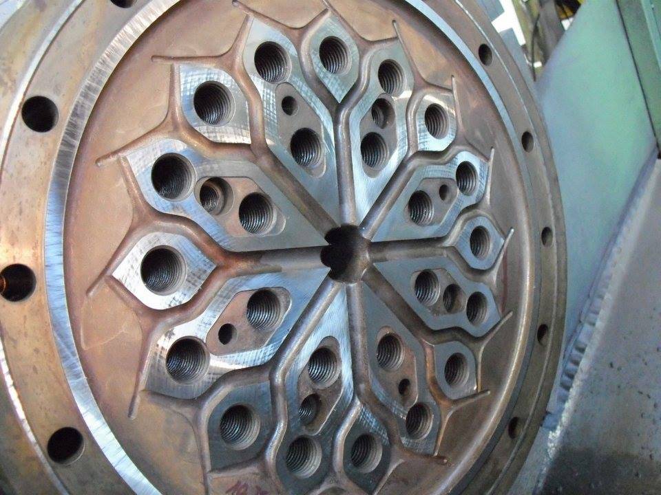CNC-Teile Turbinenbauteile Motorblöcke Pressenkörper Spindeln Exzenterwellen